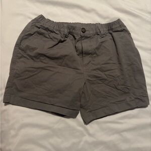 CHUBBIES shorts size large gray 5.5 inch inseam
Selling as is, worn once